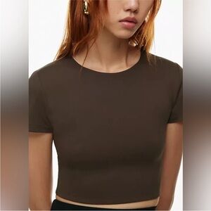 Aritzia Babaton Crop Tee Size Small Color Brown